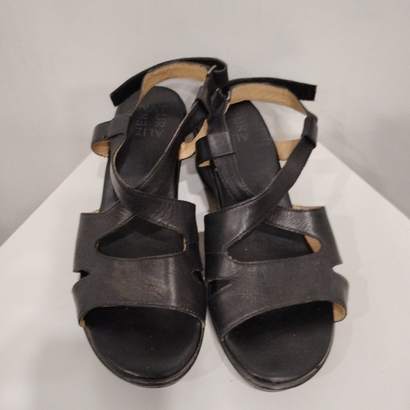 RETRO BLACK LEATHER SANDALS - Picture 5 of 5